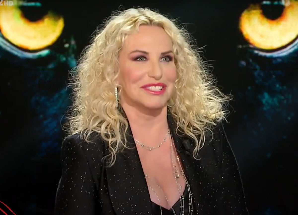 Antonella Clerici y una "sorpresa" para la próxima temporada televisiva. Tras bambalinas.