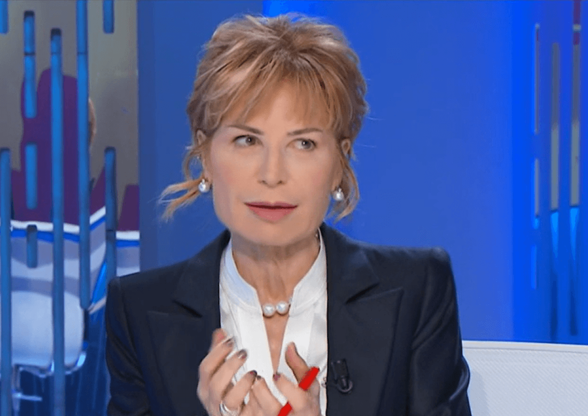 TV ratings, Gruber rises to 9% without the National team and puts Del Debbio back in his place. Paperissima grows but De Martino is very far away
