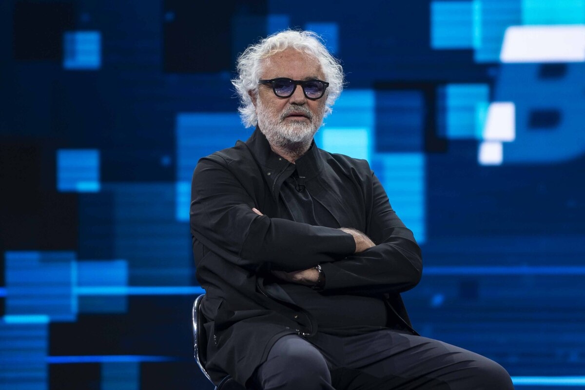 Flavio Briatore contro i giornalisti torinesi: "Scrivete solo stronzate, Crazy Pizza è un'esperienza"