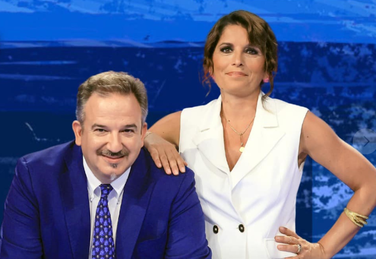 Ascolti tv, Telese-Aprile in calo ma battono Barra-Poletti. Affari Tuoi soffre il Mondiale per Club. Paperissima Sprint cresce - I trend Auditel