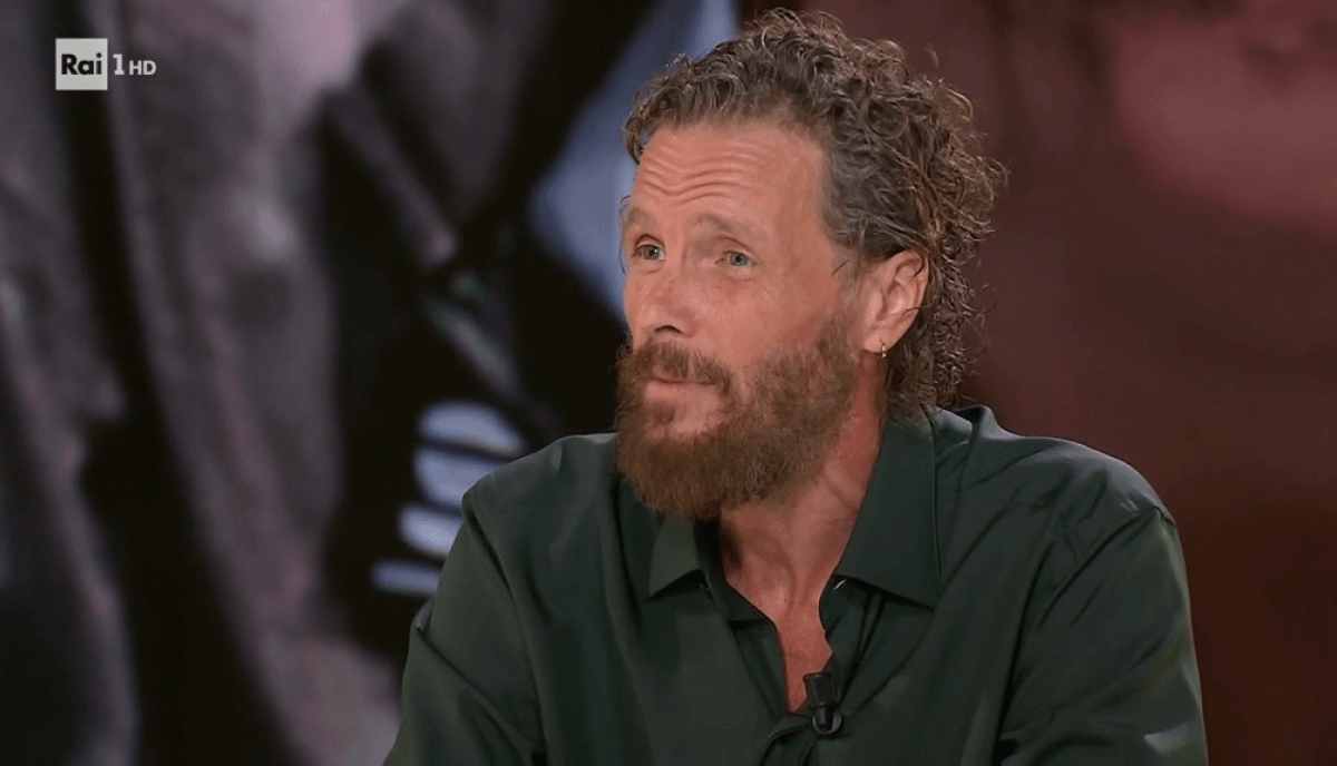 Jovanotti: "Mi sono ammalato, rischiavo di morire". Il cantante spiazza Alberto Angela