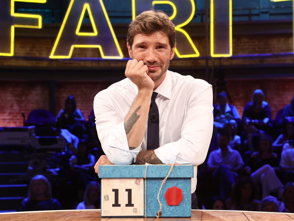 Affari Tuoi, castings ouverts dans dix régions : comment participer au jeu à sketches de Stefano de Martino