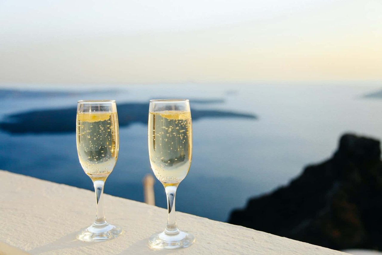 Using airline loyalty status to unlock luxury travel perks
