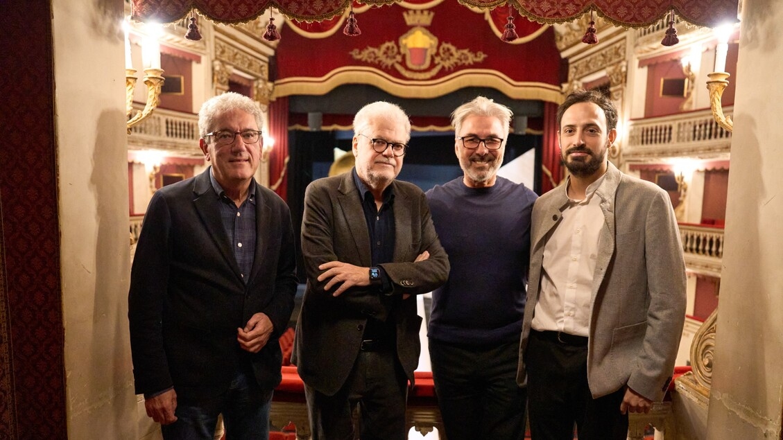 Teatro Nazionale Napoli, Pisano direttore artistico junior