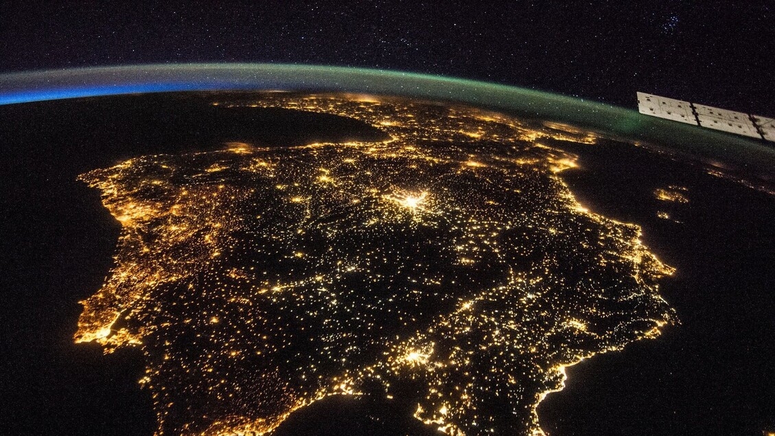 Apagón en España, el regreso de la luz vista por satélite