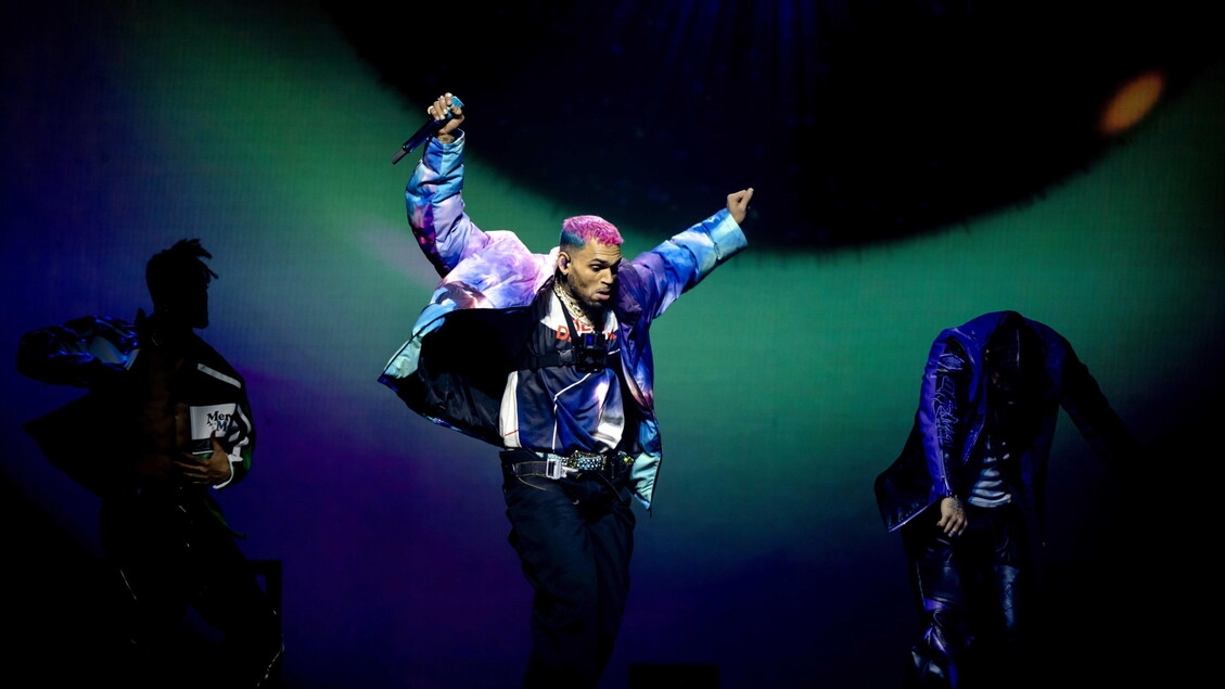 Chris Brown acusado de lesiones corporales graves. Juicio hoy.
