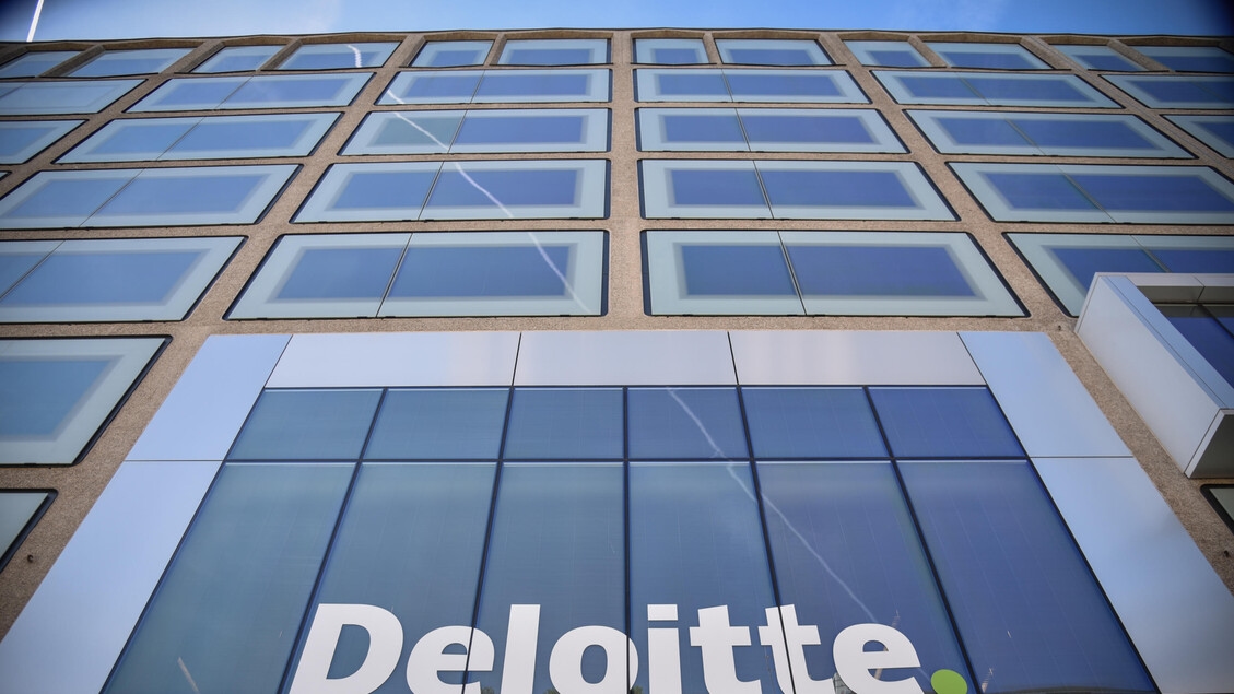 Deloitte, Avustralya'ya yapay zeka tarafından oluşturulan ve hatalı olan çalışma için tazminat ödedi