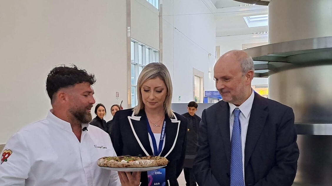 Bei den General States of Prevention, die Pizza der Gesundheit mit Schillaci