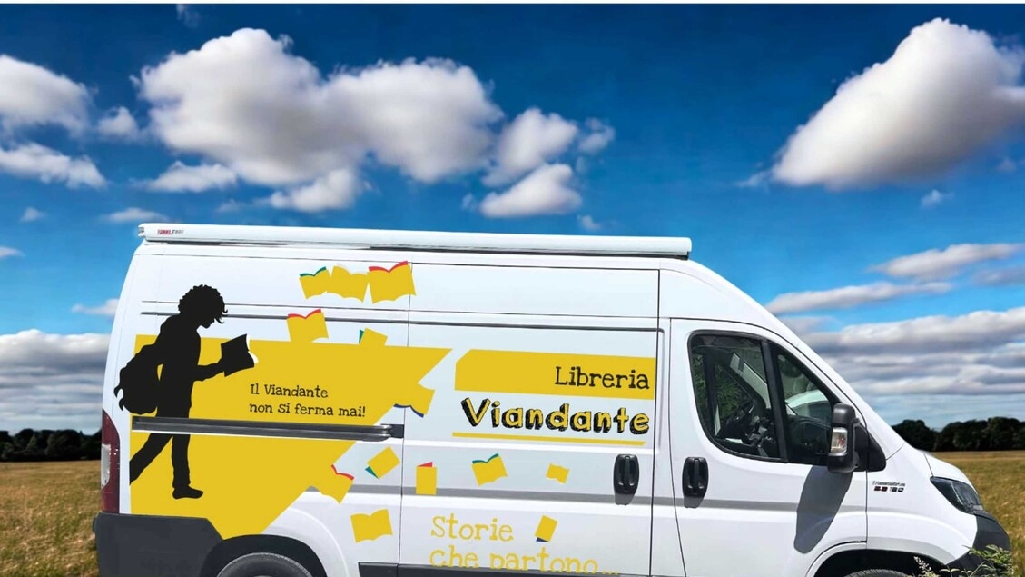 De karavaan met boeken van uitgeverij Il Viandante vertrekt