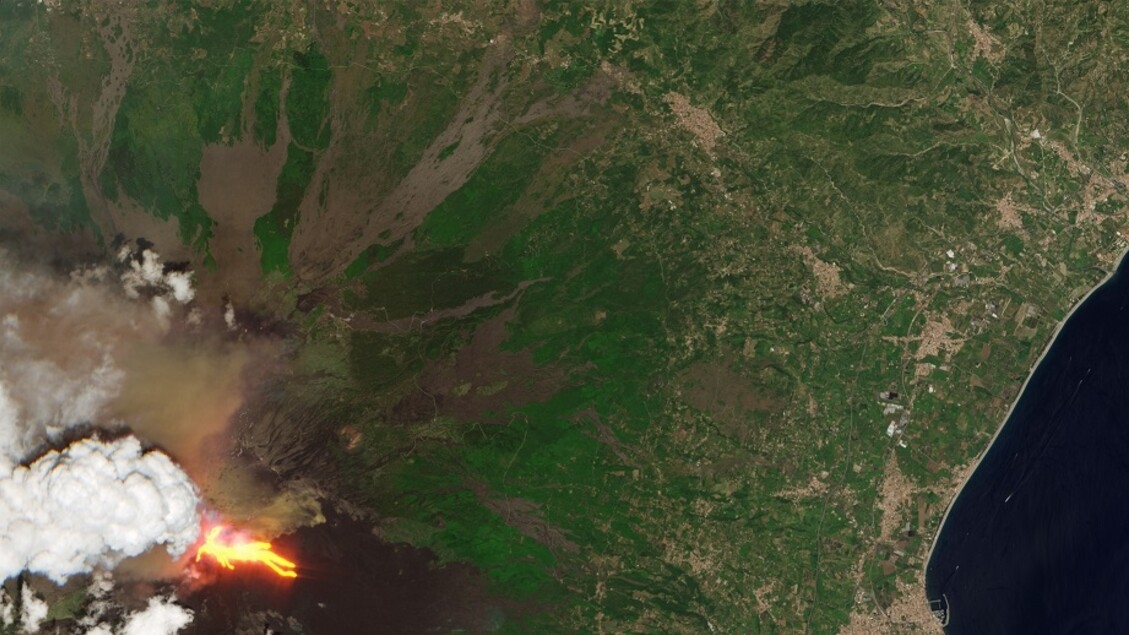 Etna eruption captured by European satellites