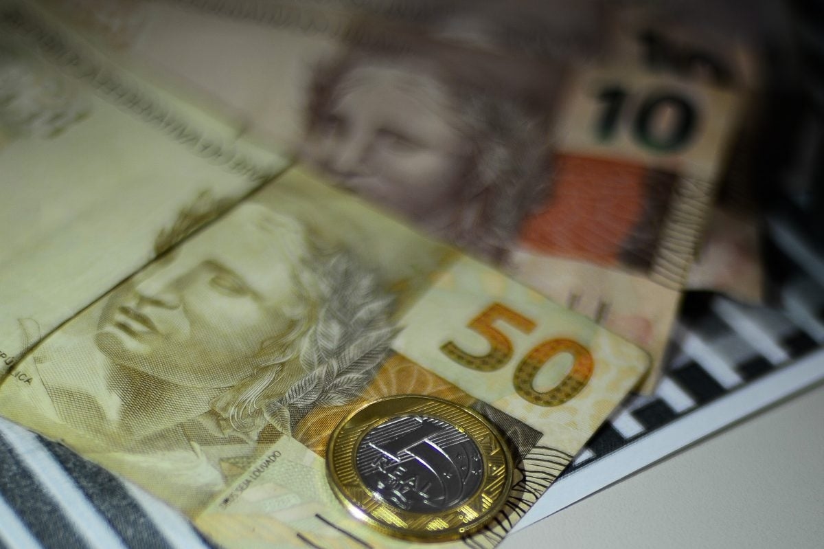 Financial market projections for inflation, GDP, Selic and dollar remain stable