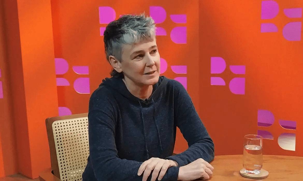 Schrijvers boycotten literaire beurs nadat burgemeester deelname Milly Lacombe censureert