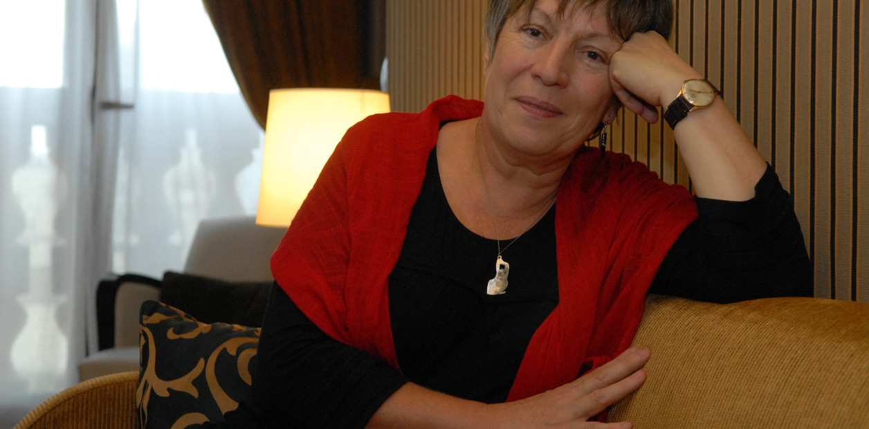 María Teresa Andruetto: Dois novos livros discutem a arte de contar histórias e a prática literária.