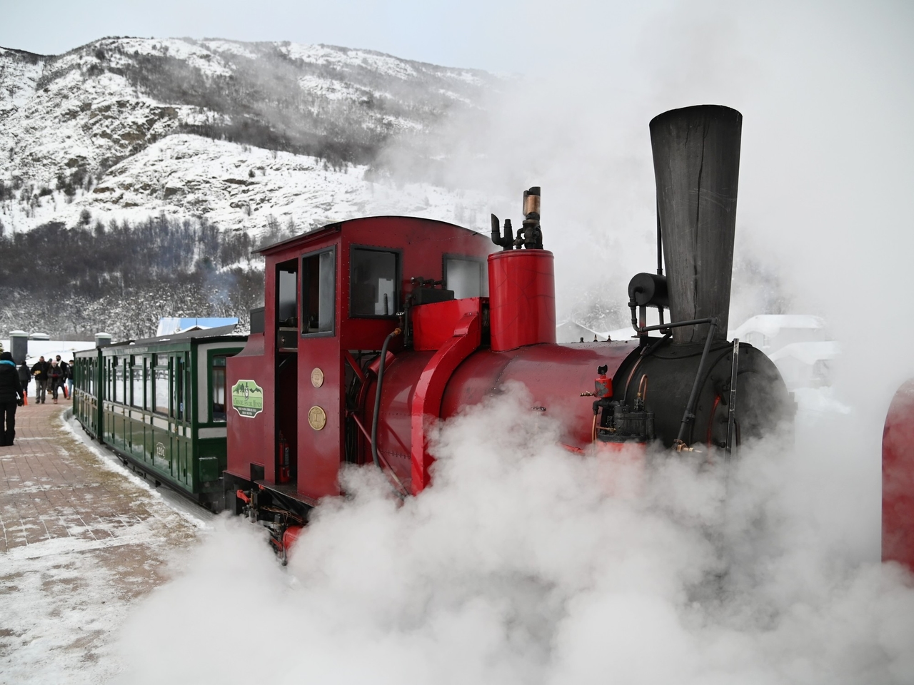 Un treno attraverso i villaggi di La Quebrada, il treno dei prigionieri e uno dei più alti del mondo: quanto costano i treni turistici durante le vacanze invernali?