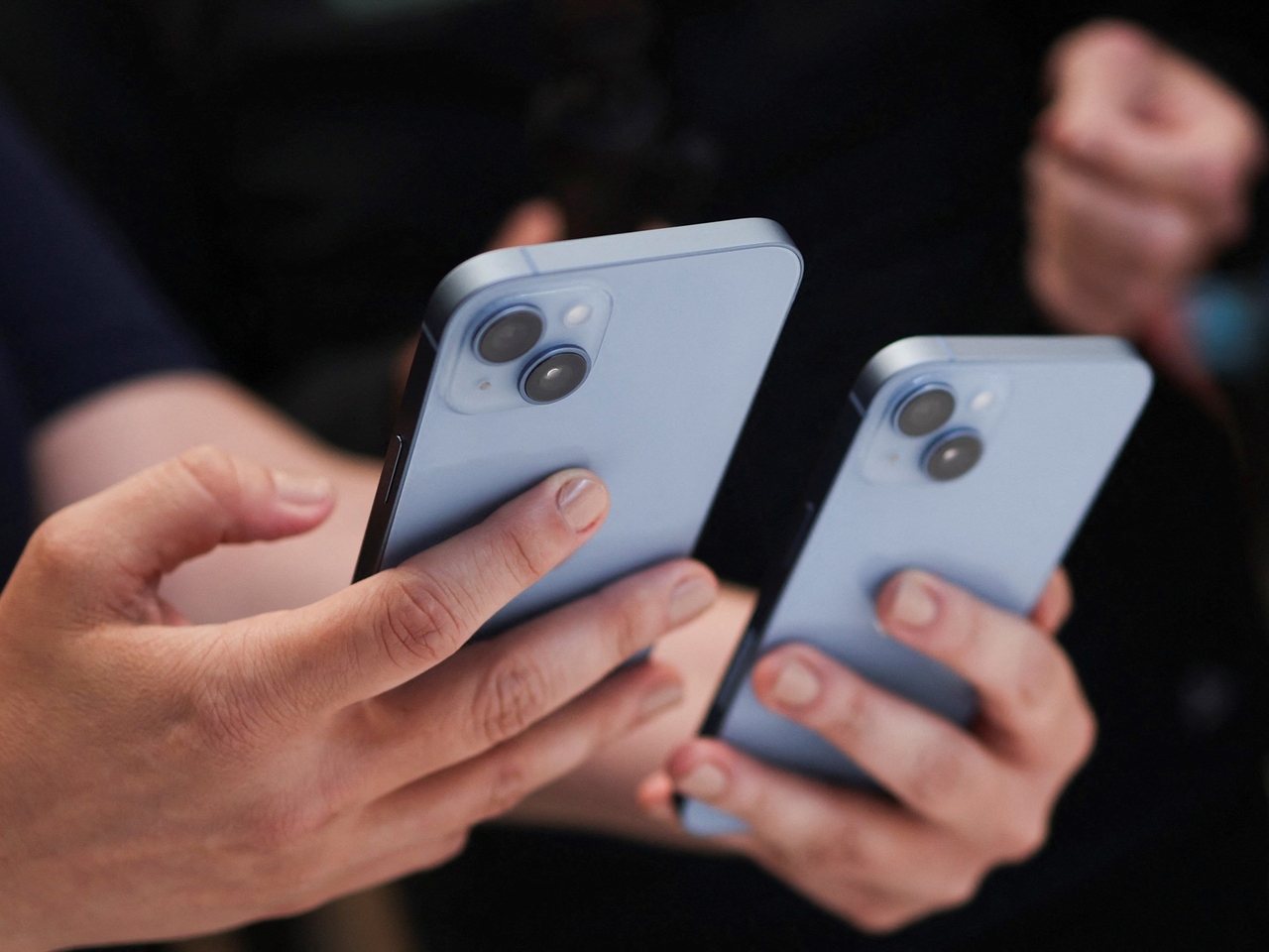 Arjantin'den cep telefonu satın almak veya yurtdışından ithal etmek: Tarife indiriminden sonra fiyatlar nasıl oldu ve en iyi seçenek hangisi?