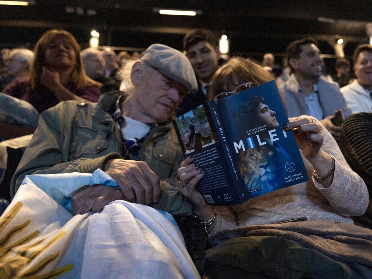 Political books about Santiago Caputo, Javier, and Karina Milei: the "iron triangle" of power