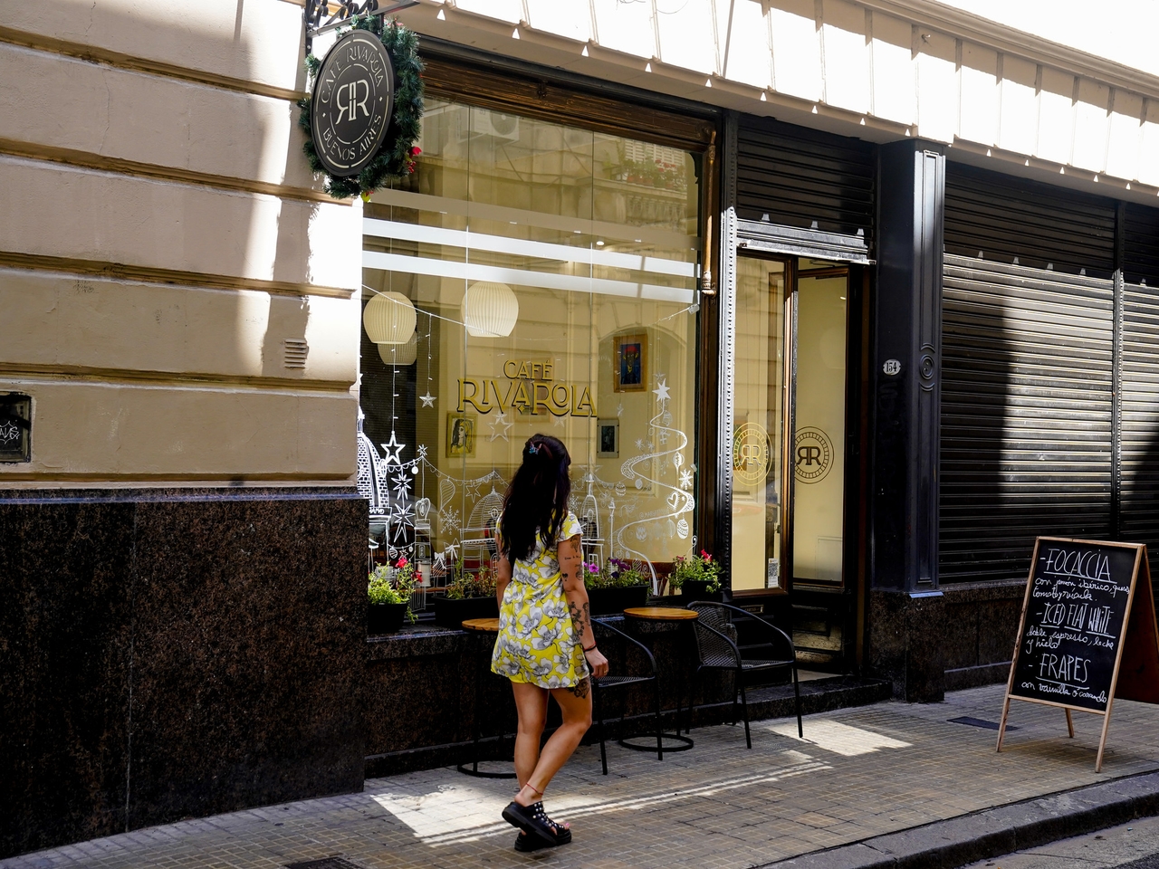 Talks with writers: literature, cafes, and secrets of art in the Rivarola Passage