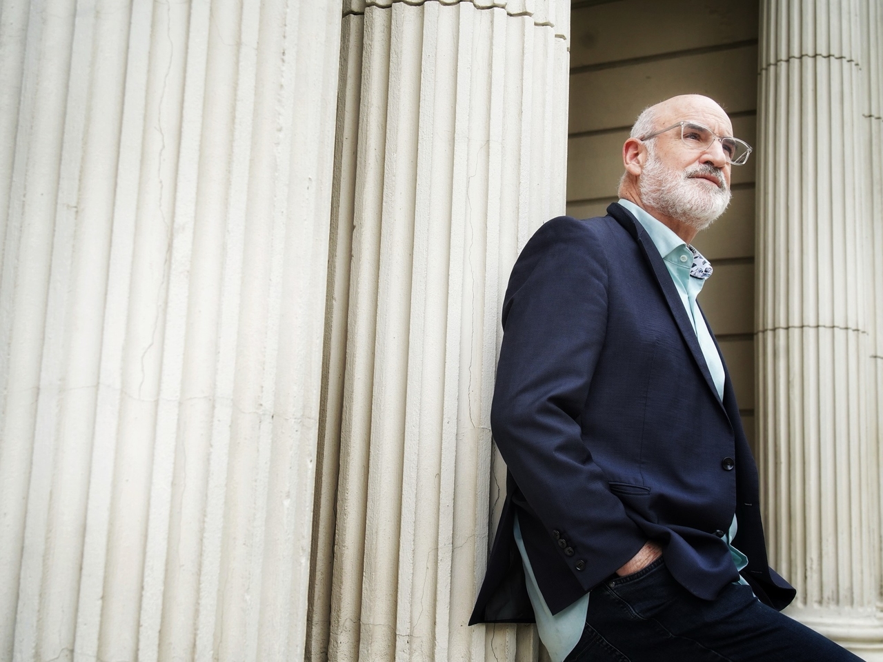 Fernando Aramburu: “Me preocupa que una parte de la sociedad cuestione la democracia”