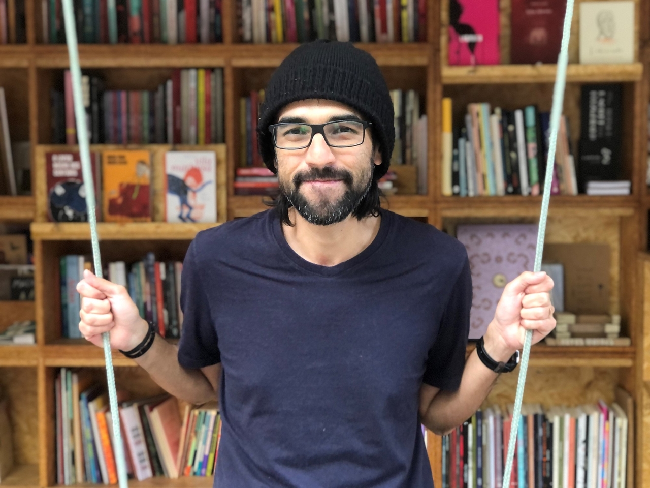 Interview with publisher João Varella: "Brazilian book chambers and guilds underestimated Amazon: Now they're all hostages to Jeff Bezos."