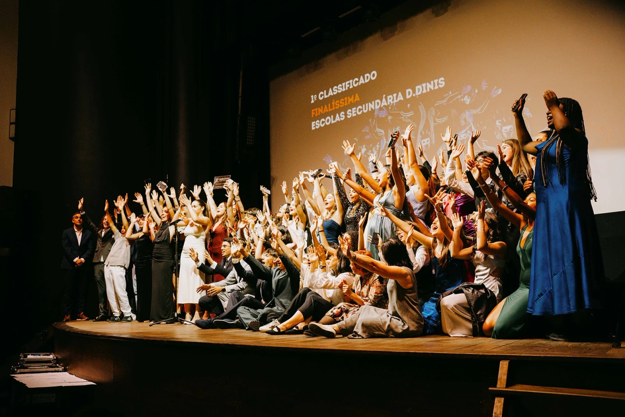 Gala das Escolíadas Glicínias Plaza vult Cineteatro Messias