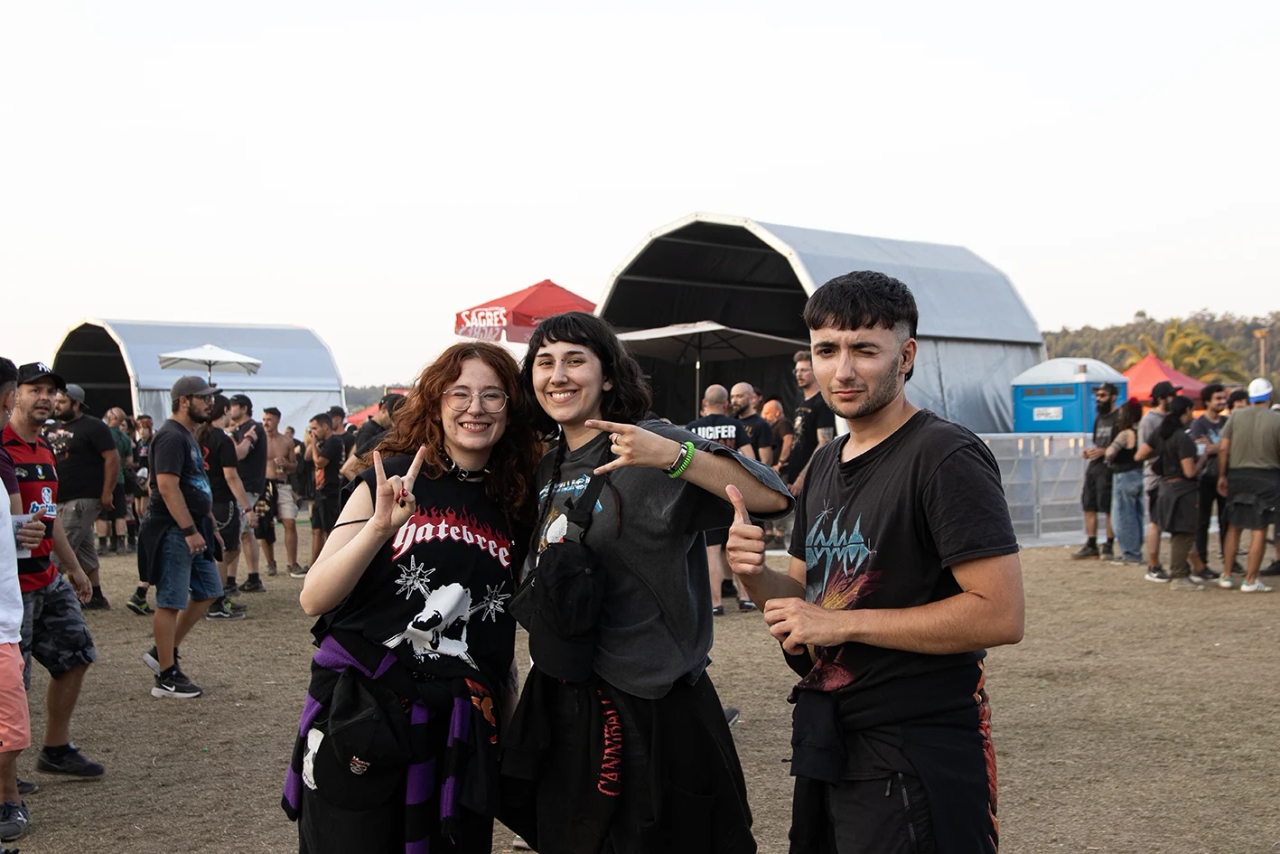 Fast 25.000 Festivalbesucher bedeckten Vagos mit einer „schwarzen Welle“