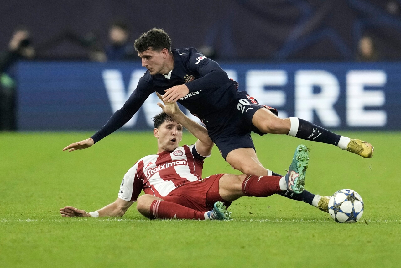 O PSV conquista um empate difícil contra o Olympiacos e segue na disputa por uma vaga na Liga dos Campeões.