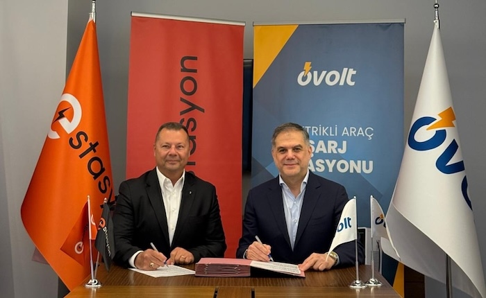 Colaboração em redes de carregamento: Estation, Ovolt e Sharz.net