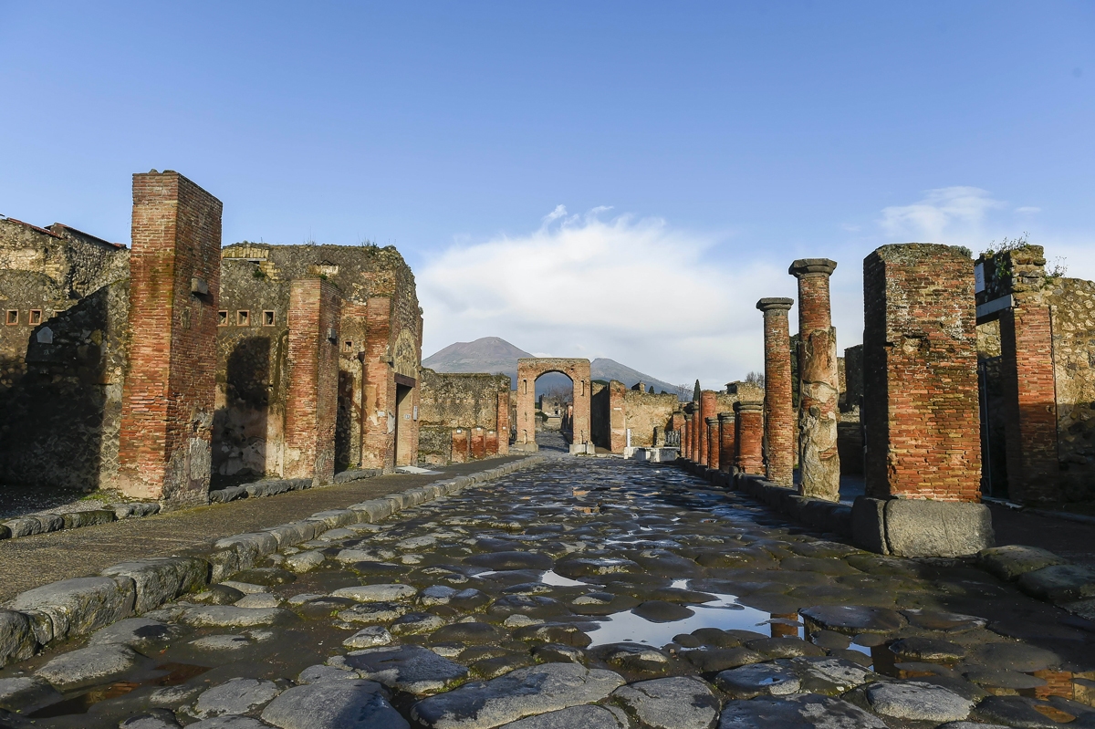 Scavi della legalità a Pompei, Villa dei Misteri restituisce nuovi tesori