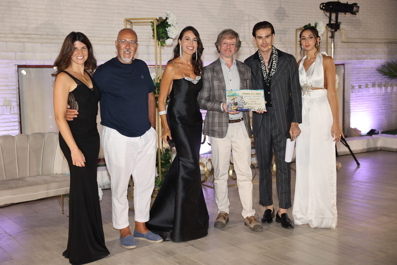 Premios, desfiles de moda, música y moda en la Fashion Gold Party, Edición Verano 2025.