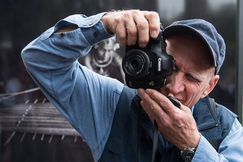 Kollegen beschwören die ästhetische Kraft von Salgado, dem „visuellen Chronisten des Planeten“.
