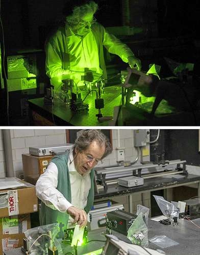 Peacock feathers can emit laser beams