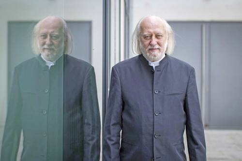 László Krasznahorkai* : Et Seiobo descendit sur Terre