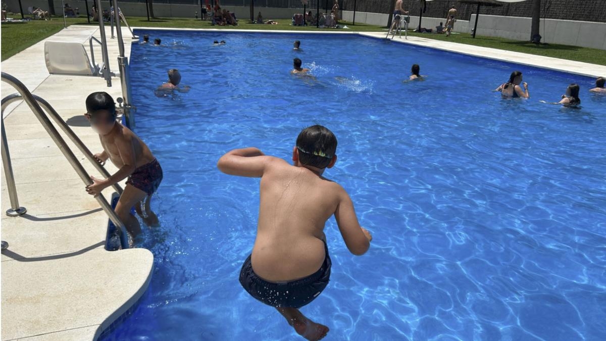Nova campanha para prevenir lesões na medula espinhal causadas por mergulho