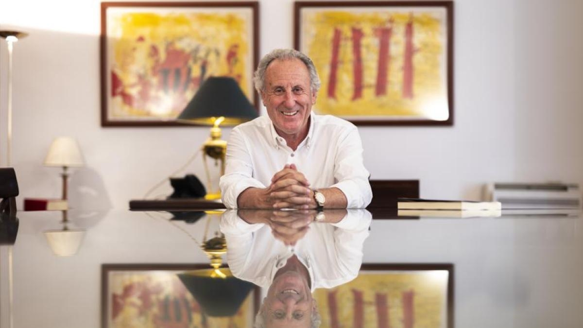 Joan Mas, lawyer and singer-songwriter: "At my age, I can combine my professional life with my leisure time."