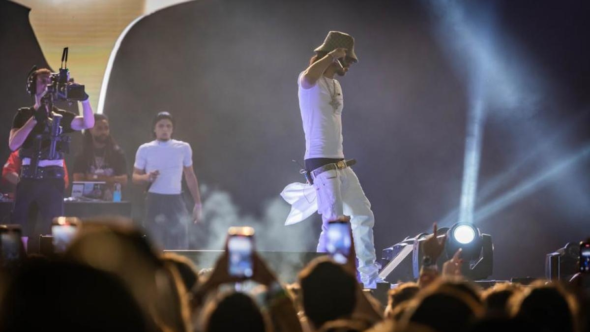 Barcellona cede al perreo al Reggaeton Beach Festival
