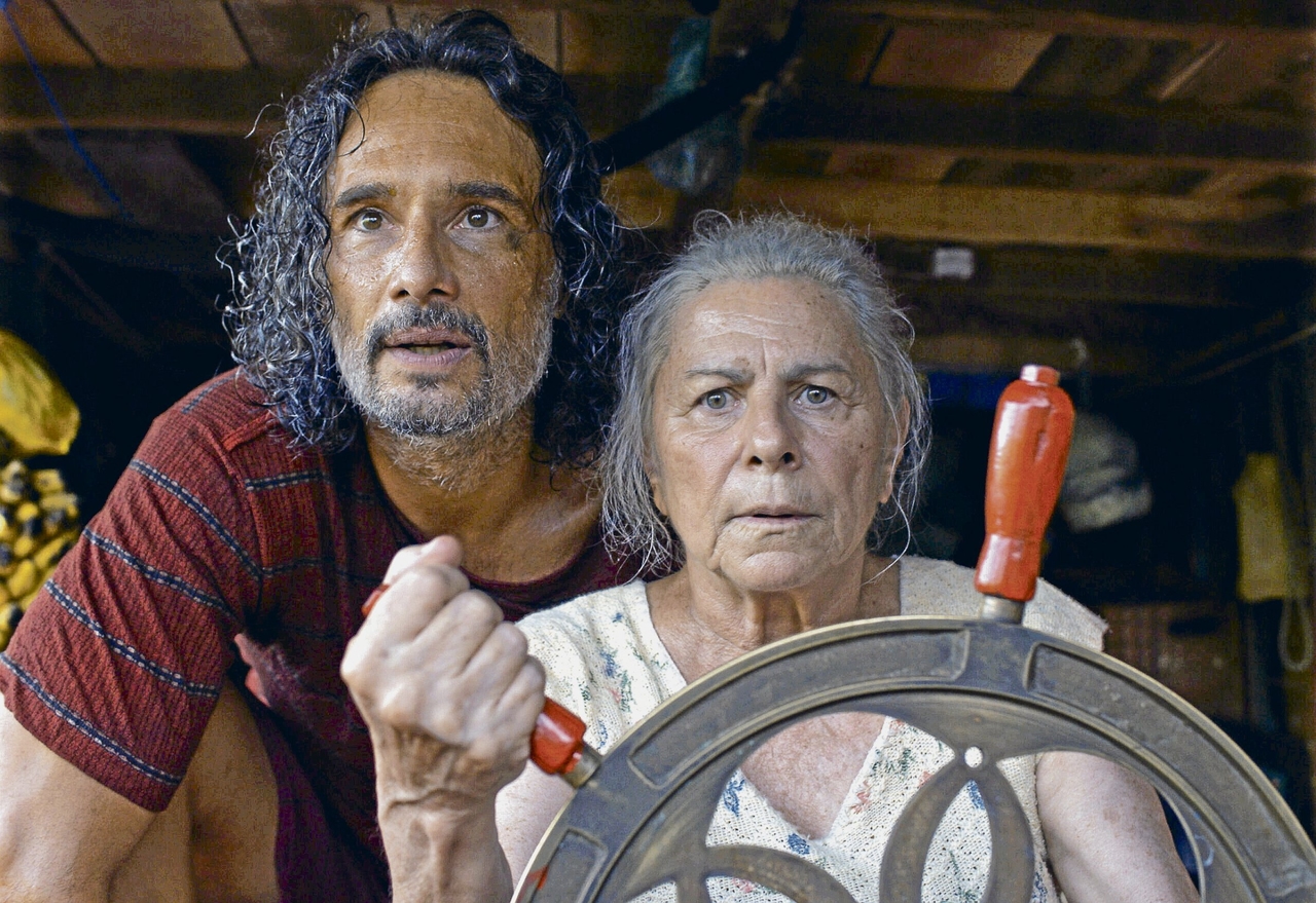 "El Azul Más Profundo" en cines | La rebelión de la anciana