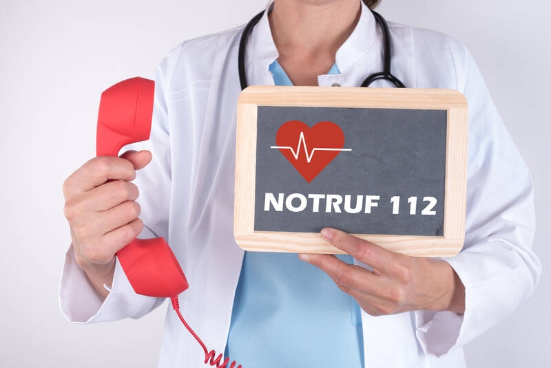 Heart attack: warning signs sometimes appear weeks in advance