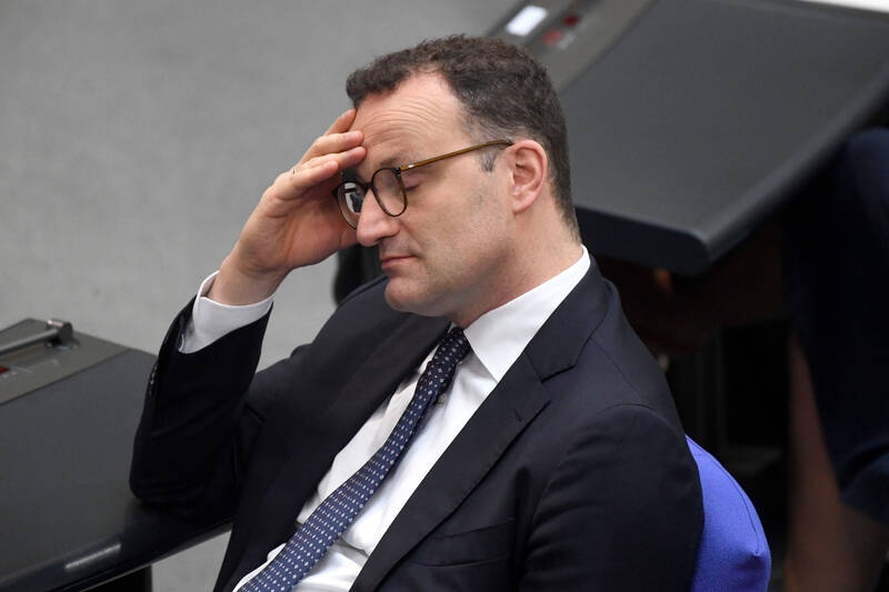 Relatório de investigação de máscara: Investigador especial: Spahn agiu sozinho