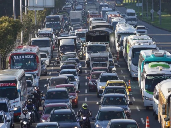 Fühlt es sich an, als würde man im Verkehr eine Ewigkeit verbringen? Das sind die Stunden, die man im Verkehr verbringt.
