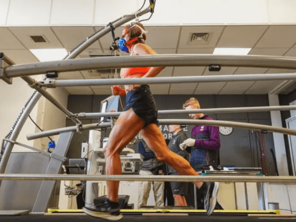 The 77-year-old marathon runner who astonishes science with her aging style