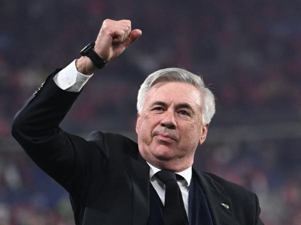 Ancelotti verlässt den Trainerposten von Real Madrid, um die brasilianische Nationalmannschaft zu trainieren.