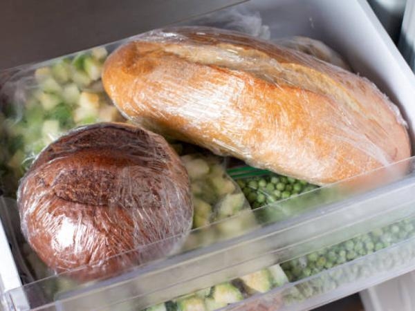 Stimmt es, dass das Einfrieren von Brot vor dem Verzehr beim Abnehmen hilft? Das ist die Wahrheit