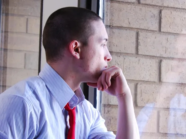 Is talking alone at home and out loud a disorder? This is what psychology says.