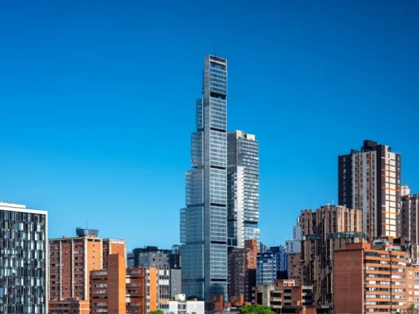7 essential tips to keep you safe if you live in Bogotá, according to AI