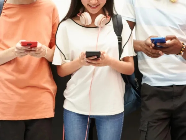 Do you use your cell phone on silent? This is what psychology says about you.