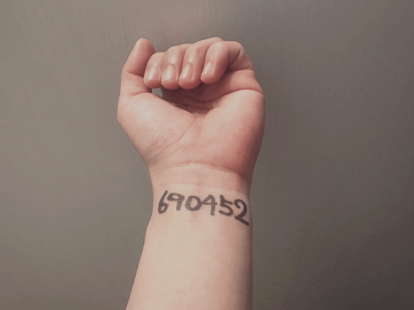 690452: What does this code mean and why has it gone viral on social media?