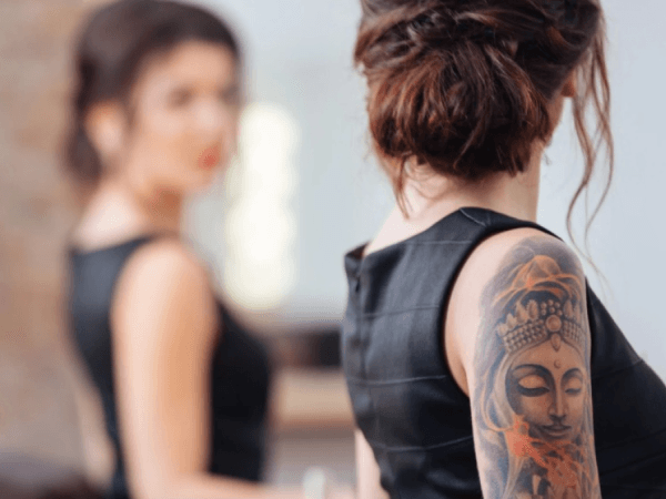 Najbardziej bolesny obszar do tatuowania: tylko nieliczni są w stanie wytrzymać ból