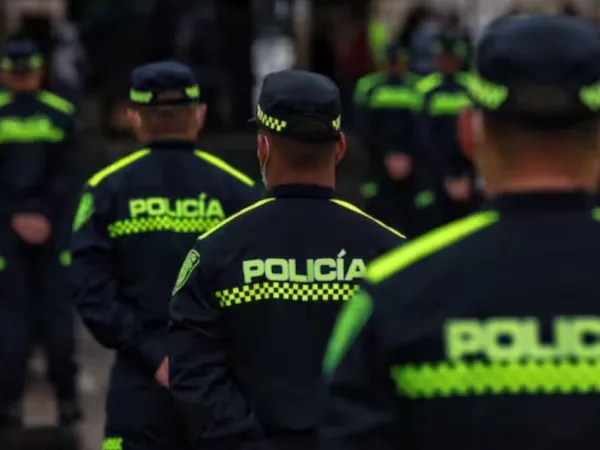 W Kolumbii oferowana jest nagroda w wysokości 20 milionów dolarów za pomoc w schwytaniu zbiegów.