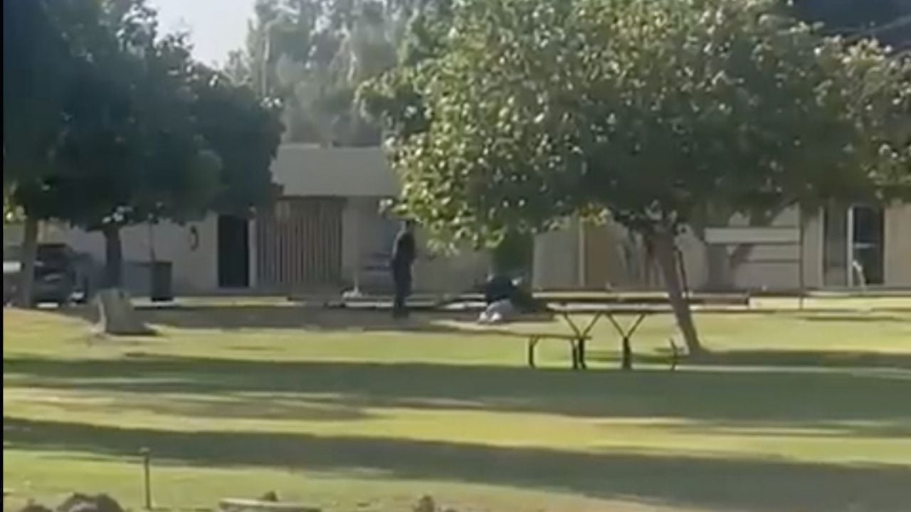 Gevangene heroverd na schiet-, schop- en hoofdslag (video)