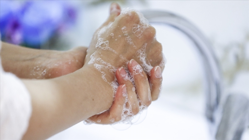 Washing your hands reduces the risk of many illnesses, from flu to food poisoning.